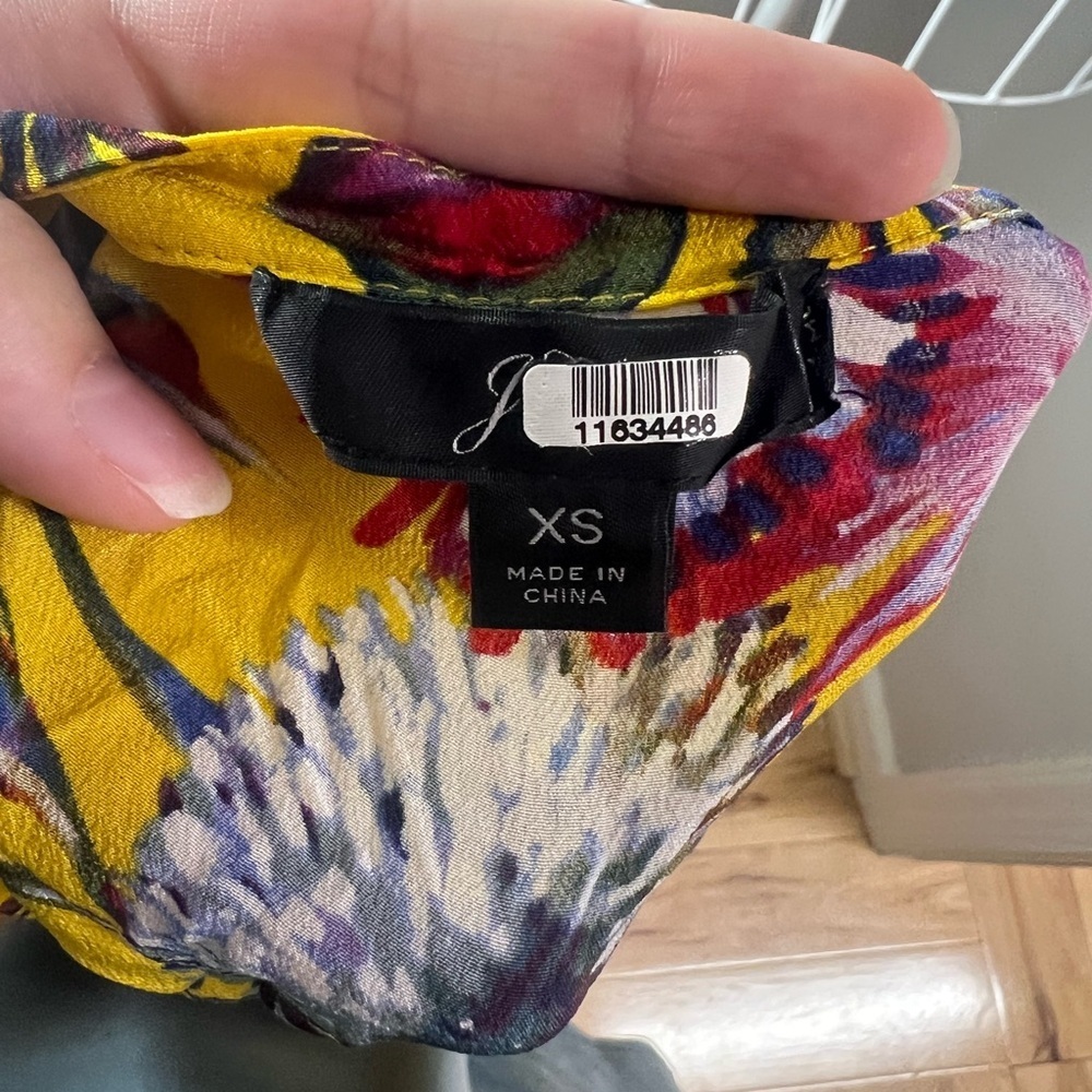 J Crew 100% Silk Autumn Color Pleated Popover Top Blouse Gold Floral Print XS - Picture 4 of 6